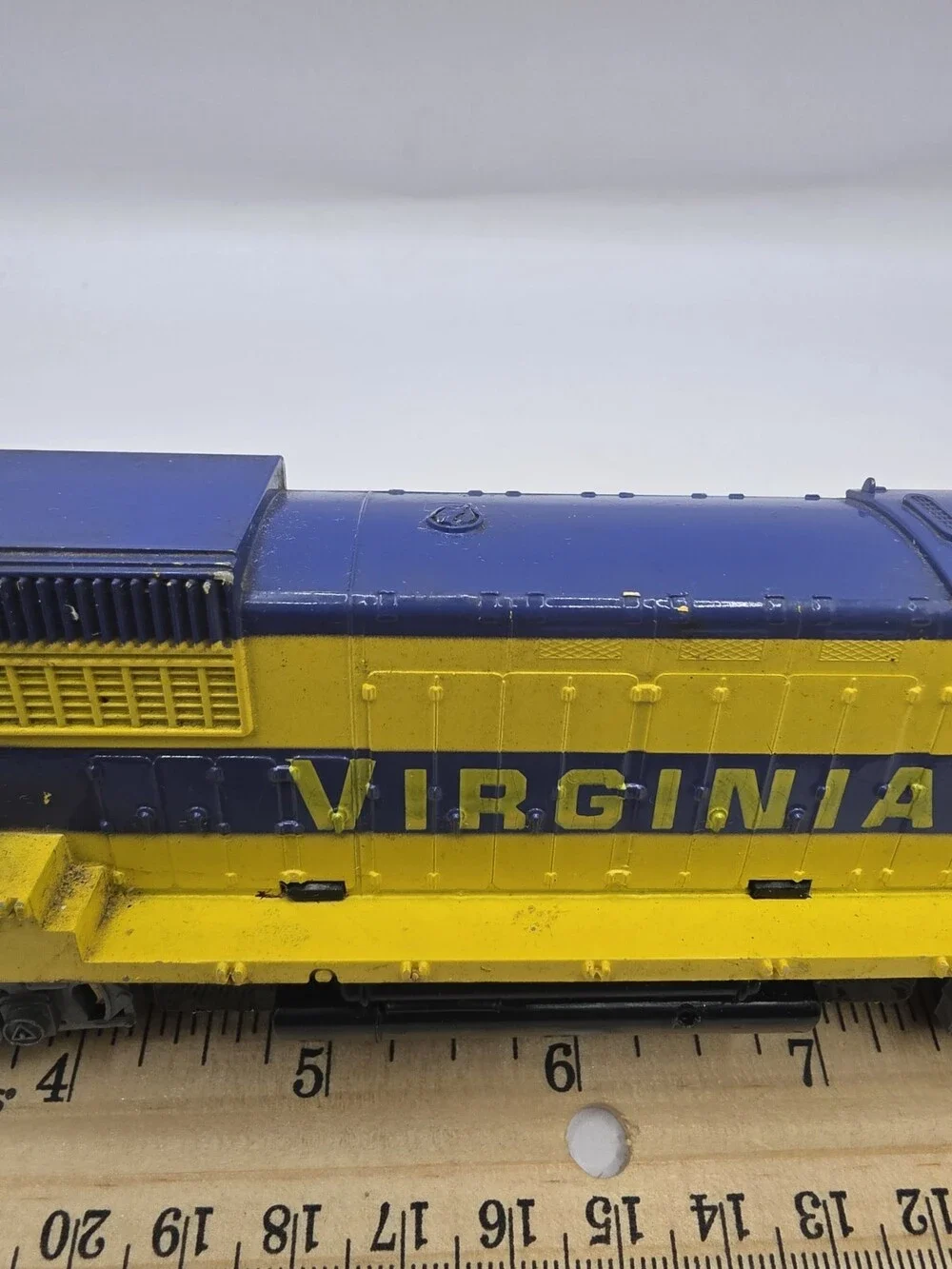 HO gauge TYCO Virginian Alco Century #4301 powered diesel